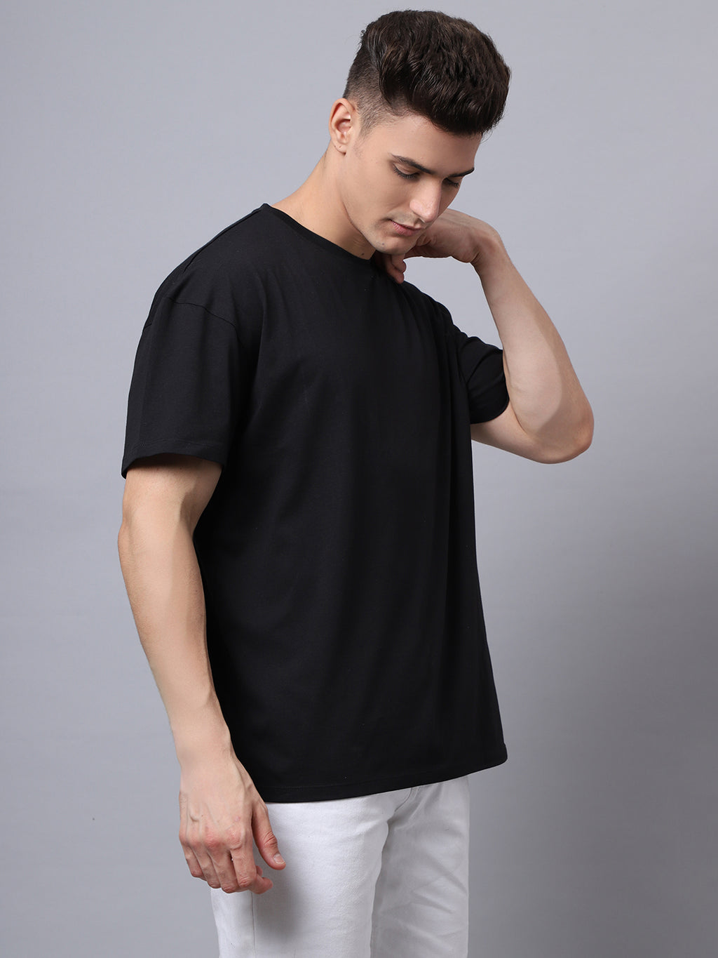 Men's Black Round Neck Oversized T-shirt For Casual Days image 4