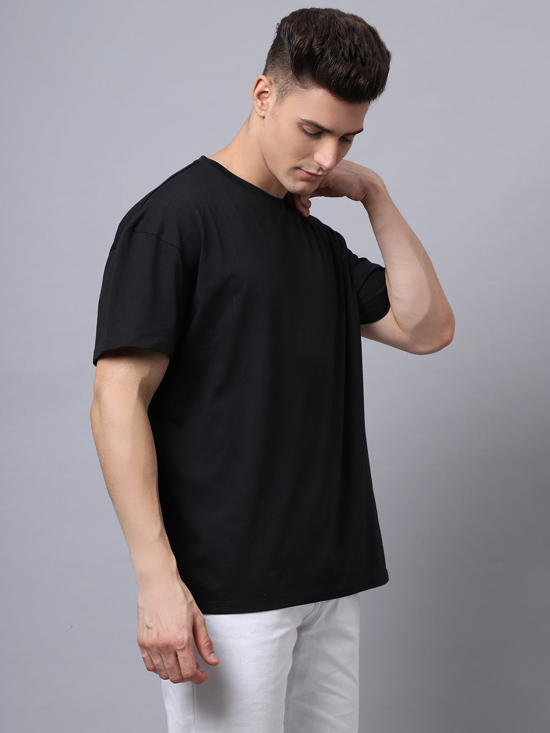 Men's Black Round Neck Oversized T-shirt For Casual Days image 4