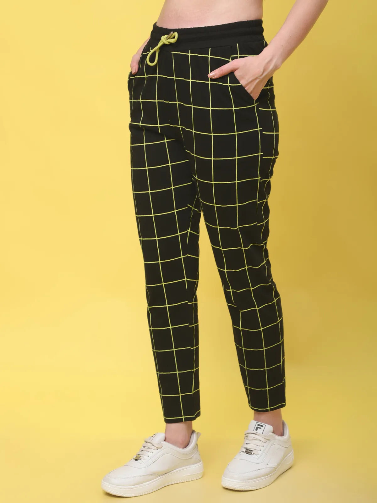 Women�s Black Cotton Printed Joggers - L, Black image