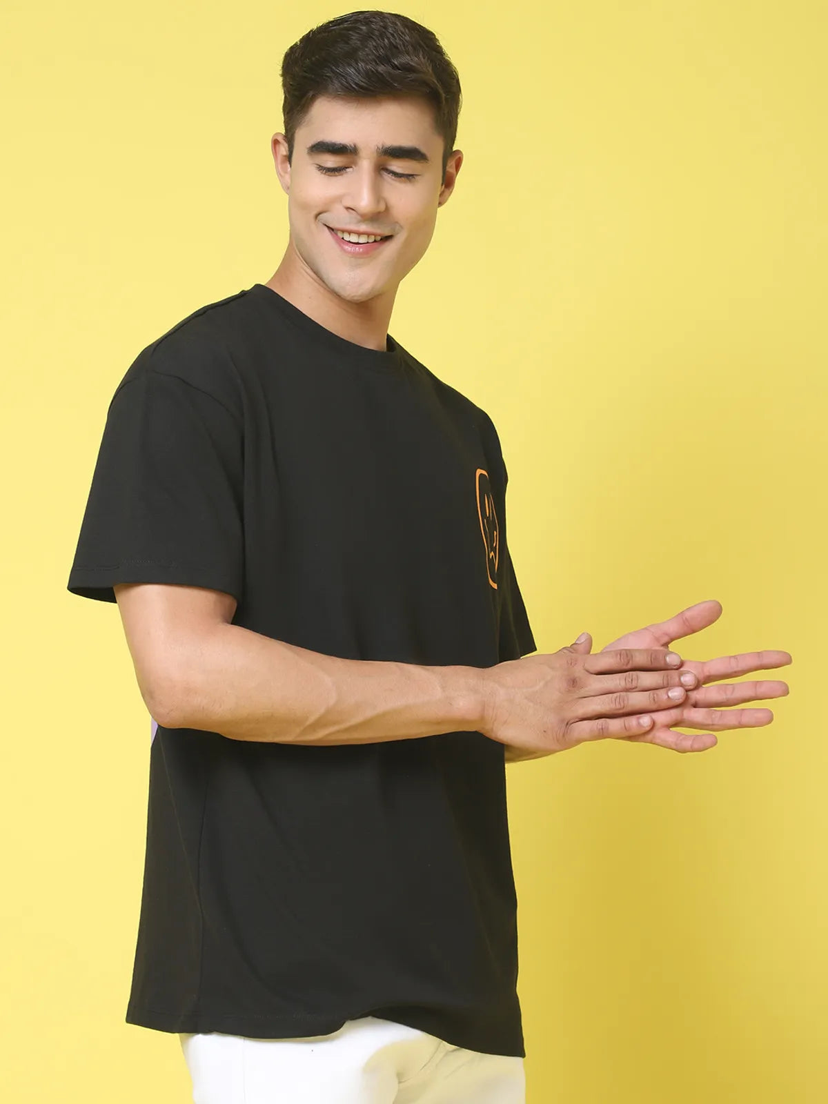 Black Smiley-Printed Oversized T-shirt For Men