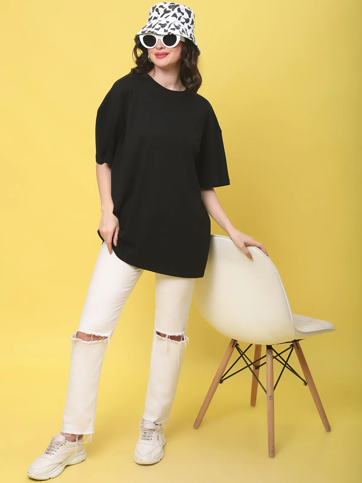 Black Cotton Solid Oversized Round-Neck T-shirt For Women