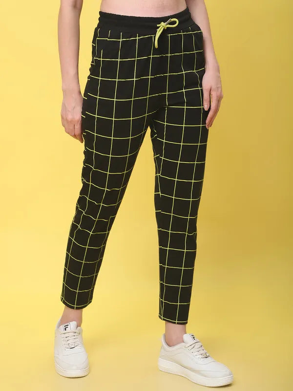 Women�s Black Cotton Printed Joggers image 2