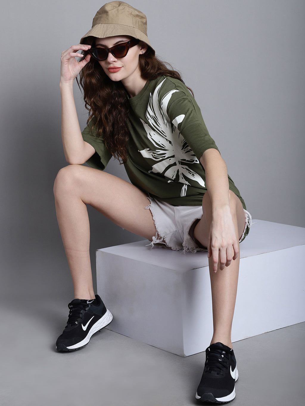 Women's Floral Printed Drop Shoulder Sleeves Oversized T-Shirt image 2