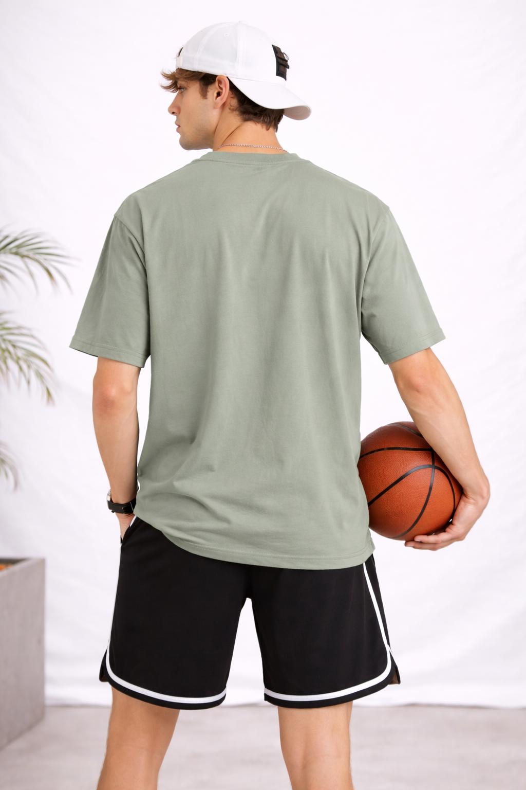 DETROIT OVERSIZED FIT TSHIRT image 4