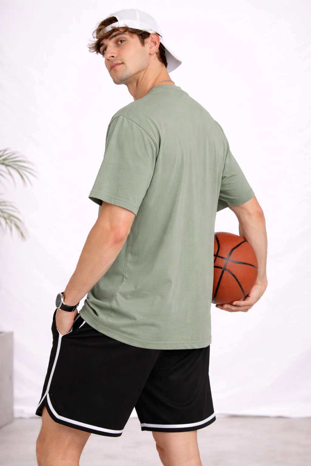 DETROIT OVERSIZED FIT TSHIRT image 2
