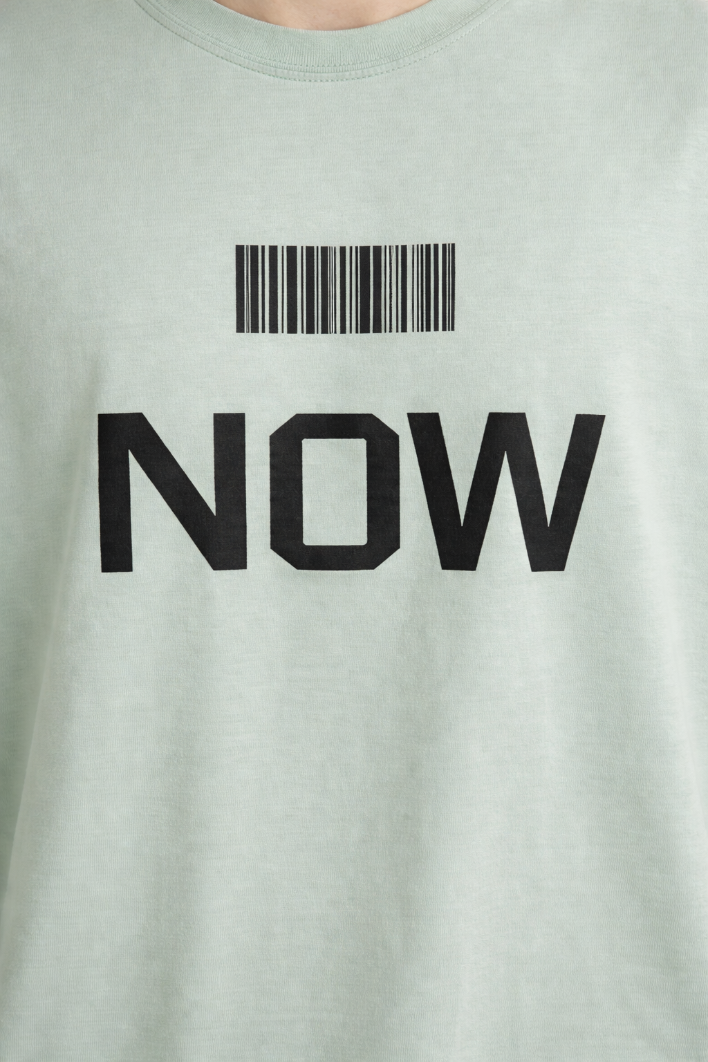 NOW OVERSIZED FIT TSHIRT image 4