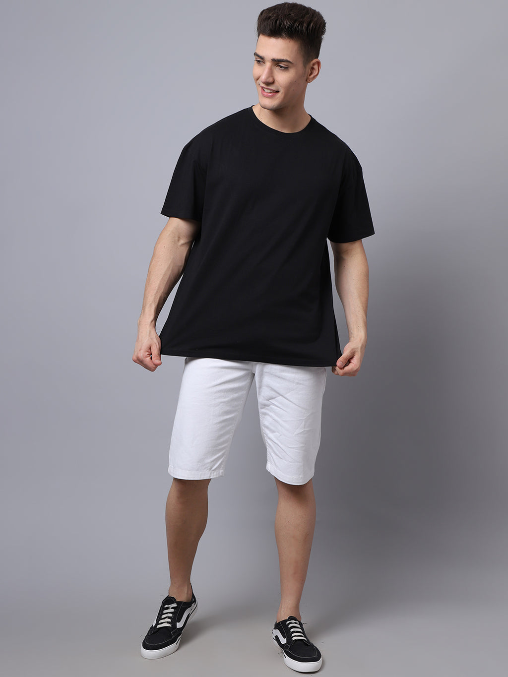 Men's Black Round Neck Oversized T-shirt For Casual Days image 2
