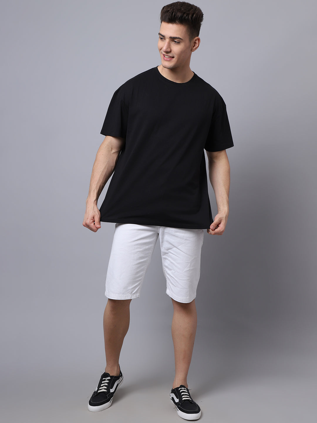 Men's Black Round Neck Oversized T-shirt For Casual Days image 2